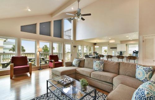 Pirates Beach House | All Decked Out