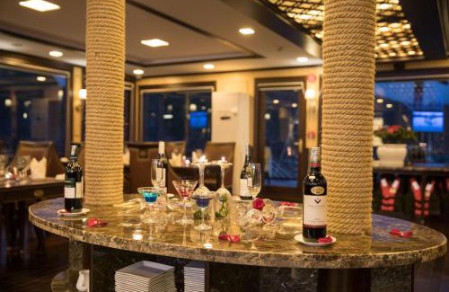 Ha Long Resort | All in One Luxury Cruise Halong Bay