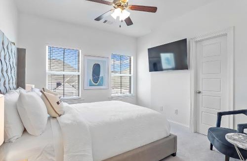 Highlands - Perkins Apartment | ALL NEW - Designer Luxury 3BR Townhouse - Near LSU