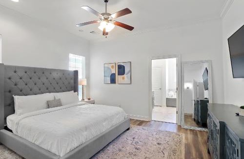 Highlands - Perkins Apartment | ALL NEW - Designer Luxury 3BR Townhouse - Near LSU
