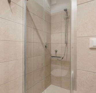 L'antico Ghetto Ebraico Apartment | All'ombra delle Due Torri Family Apartment