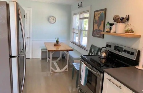 Gloucester House | All-Season Beach Haven - walk to two beaches!