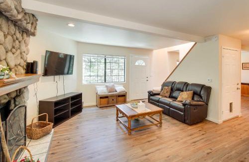 Crestline House | All-Season Crestline Escape - 2 Mi to Lake!