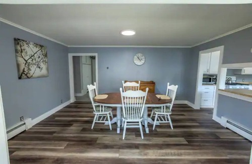 Prudenville House | All-Seasons Houghton Lake Getaway