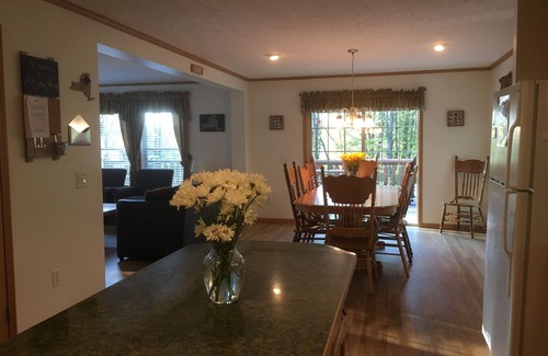 Milford House | All Star Acres. Only 2 miles to Dreams Park.