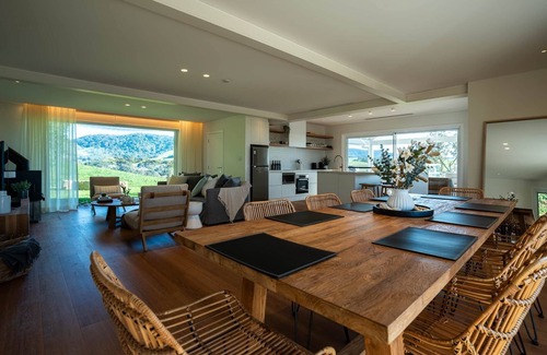 Willow Vale Villa | All Villas - Crooked River Estate