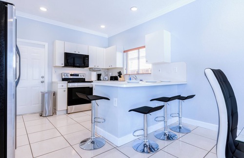 Homestead House | All what you need to enjoy Miami Charming 3-bedroom house in welcoming Homestead