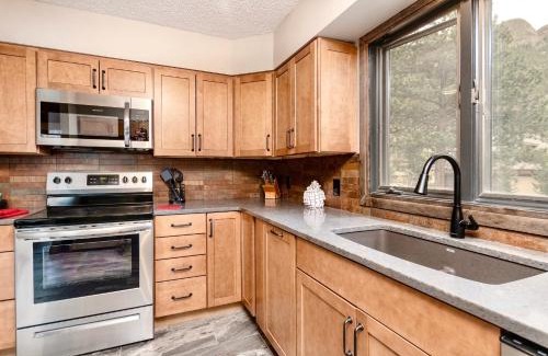 Windcliff Estates House | Alleman North Condominium 3 Bedroom condo