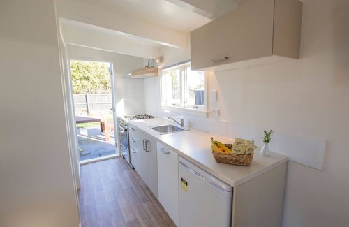 Methven Apartment | Allen Street - Studio & Optional Private Sauna