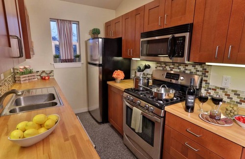 Walla Walla Apartment | Alley Studio Apt Extended Stay · Alley Studio - Extended Stay Loft Apartment