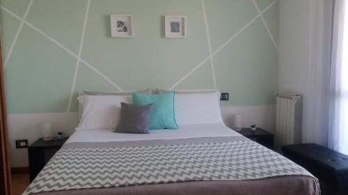Zona XXXIII Acilia Sud Apartment | Alloggio turistico a Giardino di Roma