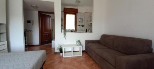 Zona XXXIII Acilia Sud Apartment | Alloggio turistico a Via Modugno