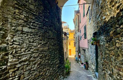 Badalucco House | Alloggio U SPORTEGU DA E MONTI A GIAIA