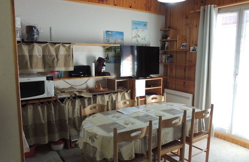 Allos Apartment | ALLOS Le Seignus - direct access to the slopes - 6/8 pers. with mezzanine