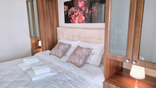 Iasi Apartment | Alluring Palas 1-bedroom apartment