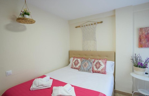 Perchel Norte Apartment | Almansa Malaga Center