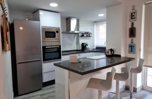 Perchel Norte Apartment | Almansa Shoping & balcony 3 Bedrooms City Center