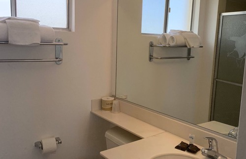 Tucumcari Hotel | Almara Inn