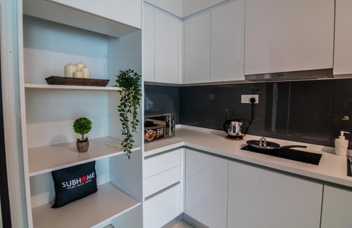 Nusajaya Hotel | Almas Suites By SubHome