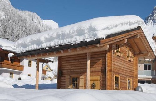 Werfenweng Apartment | Almchalet/2 bedrooms/shower, toilet - alpine flora, house