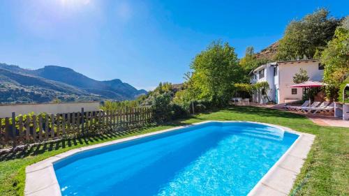 Guejar Sierra House | Almez De Lúa Güéjar Sierra by Ruralidays