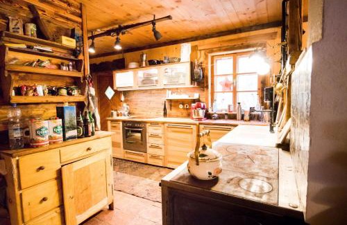 Bodensdorf Ski Chalet | Almhütte Chalet HIRSCHFISCH