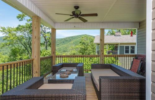 Black Mountain House | Almost Bearadise Brand New 5 Bedroom Home with Views