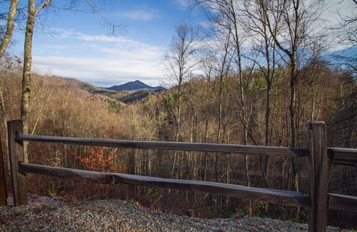 Bryson City Cabin | Almost Heaven log cabin mountain escape