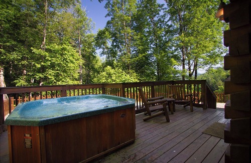 Bryson City Cabin | Almost Heaven log cabin mountain escape