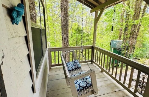 Blairsville Cabin | Almost Heaven near Brasstown Bald