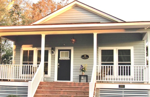 Morehead City House | ALMOST NEW cottage in quaint historic downtown Morehead City. Built in 2020.