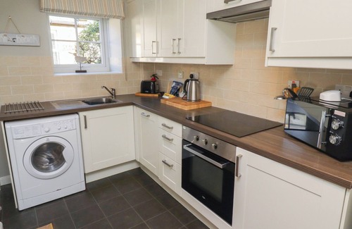 Alnmouth Cottage | ALN COTTAGE (ALNMOUTH), character holiday cottage in Alnmouth