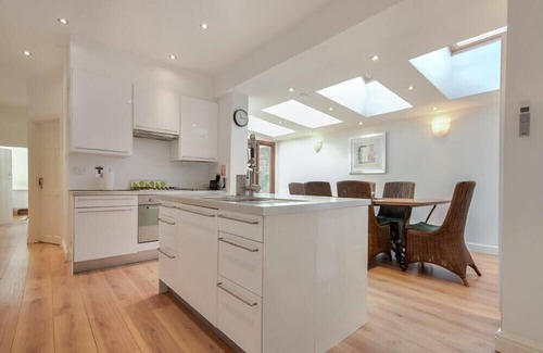 Alnmouth Cottage | ALNBANK, pet friendly, country holiday cottage in Alnmouth