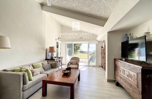 Bahia Dorada House | Alo Home by the sea