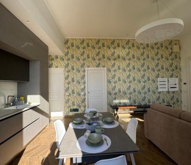 Historical Downtown Salerno Apartment | Alocasia luxury stay