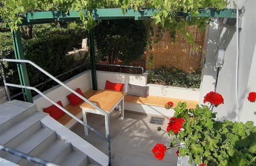 Akrotiri Apartment | Aloe Studio