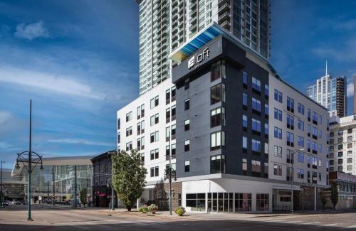 Downtown Denver Hotel | Aloft Denver Downtown