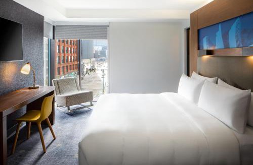 Downtown Denver Hotel | Aloft Denver Downtown