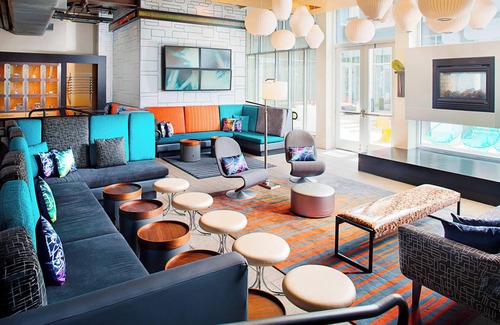 Primos Secane Hotel | Aloft Philadelphia Airport