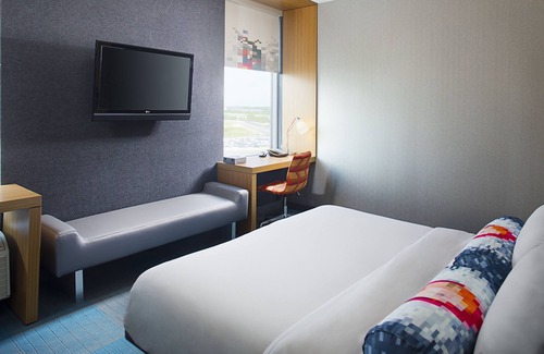 Primos Secane Hotel | Aloft Philadelphia Airport