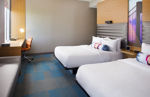Primos Secane Hotel | Aloft Philadelphia Airport