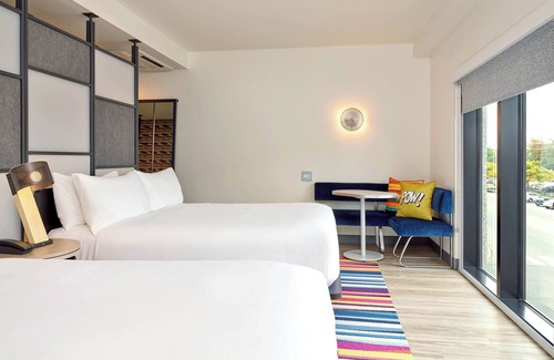 Portland Hotel | Aloft Portland Downtown Waterfront ME