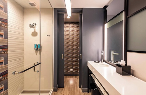 Yamacraw Village Hotel | Aloft Savannah Downtown Historic District