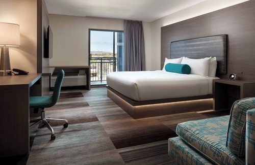 Entertainment District Hotel | Aloft Scottsdale