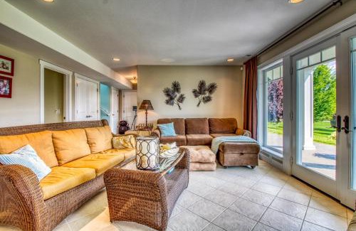 Manson House | Aloha At Lake Chelan