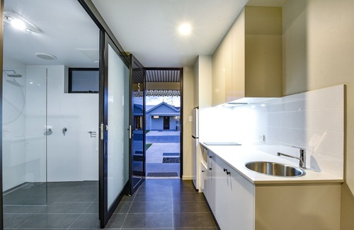 Mount Gambier Apartment | Aloha Central Premium Studios