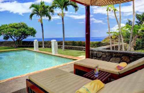 Historic Lahaina Front Street House | Aloha Spirit Maui home