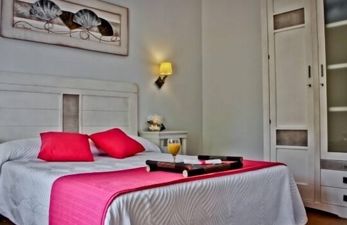 Alcala de los Gazules Cottage | Alojamiento Rural El Lario for 6 people