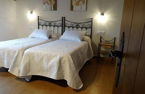 Alcala de los Gazules Cottage | Alojamiento Rural El Lario for 6 people