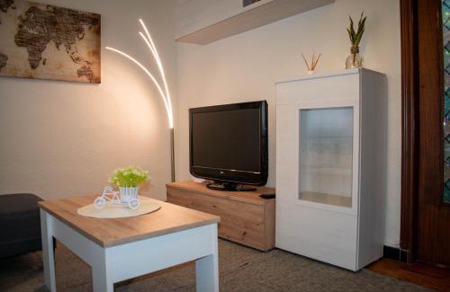 Distrito de Levante Apartment | Alojamiento entero, a 15 minutos de zona centro con plaza de aparcamiento opcional